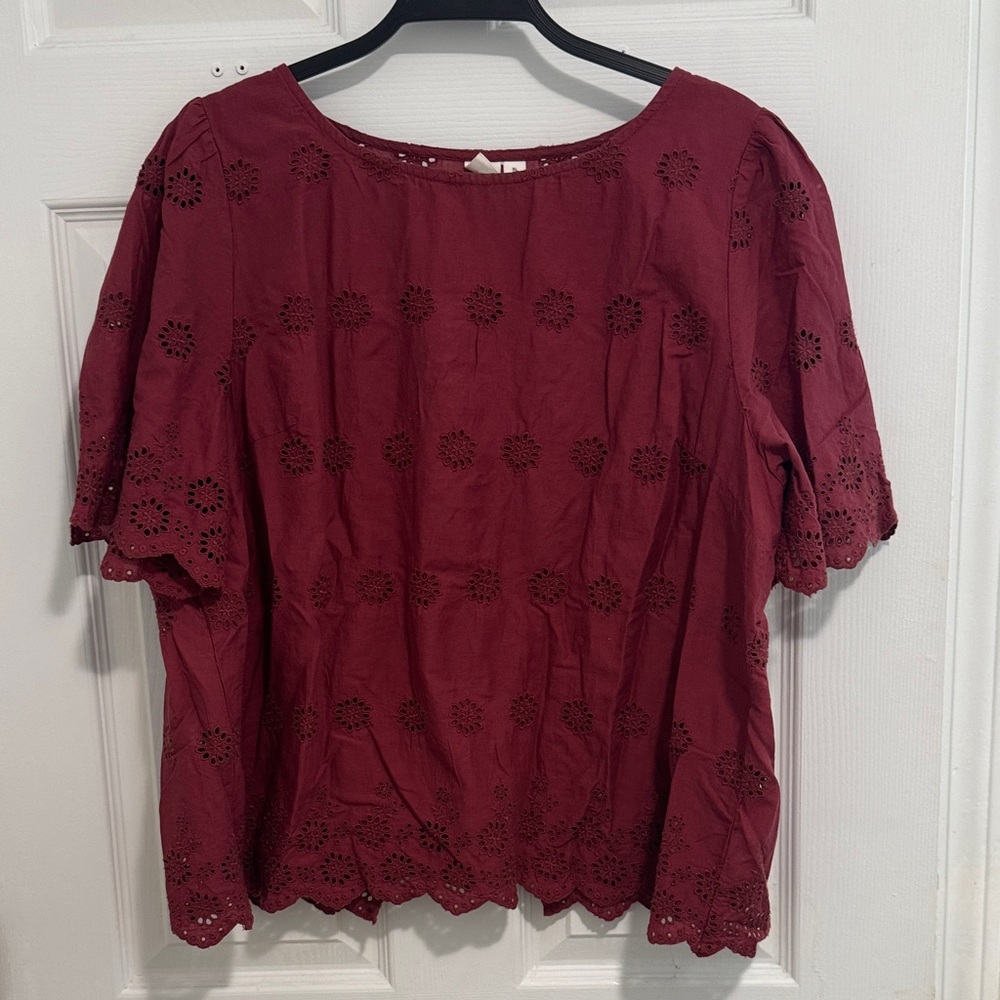 Women's Burgundy Eyelet Top